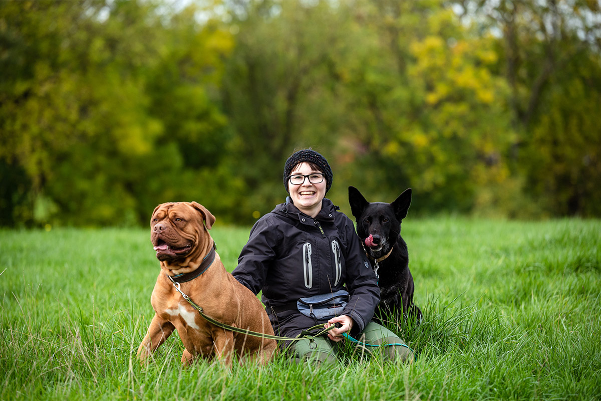 Pudelwohl & Mopsfidel – alles Gute rund ums Tier: Futter, Pflegeprodukte, Zubehör, Spielzeug und vieles mehr im Fachgeschäft für Hunde & Katzen in Weimar / Thüringen. Erste Hilfe Kurs für Hundebesitzer.