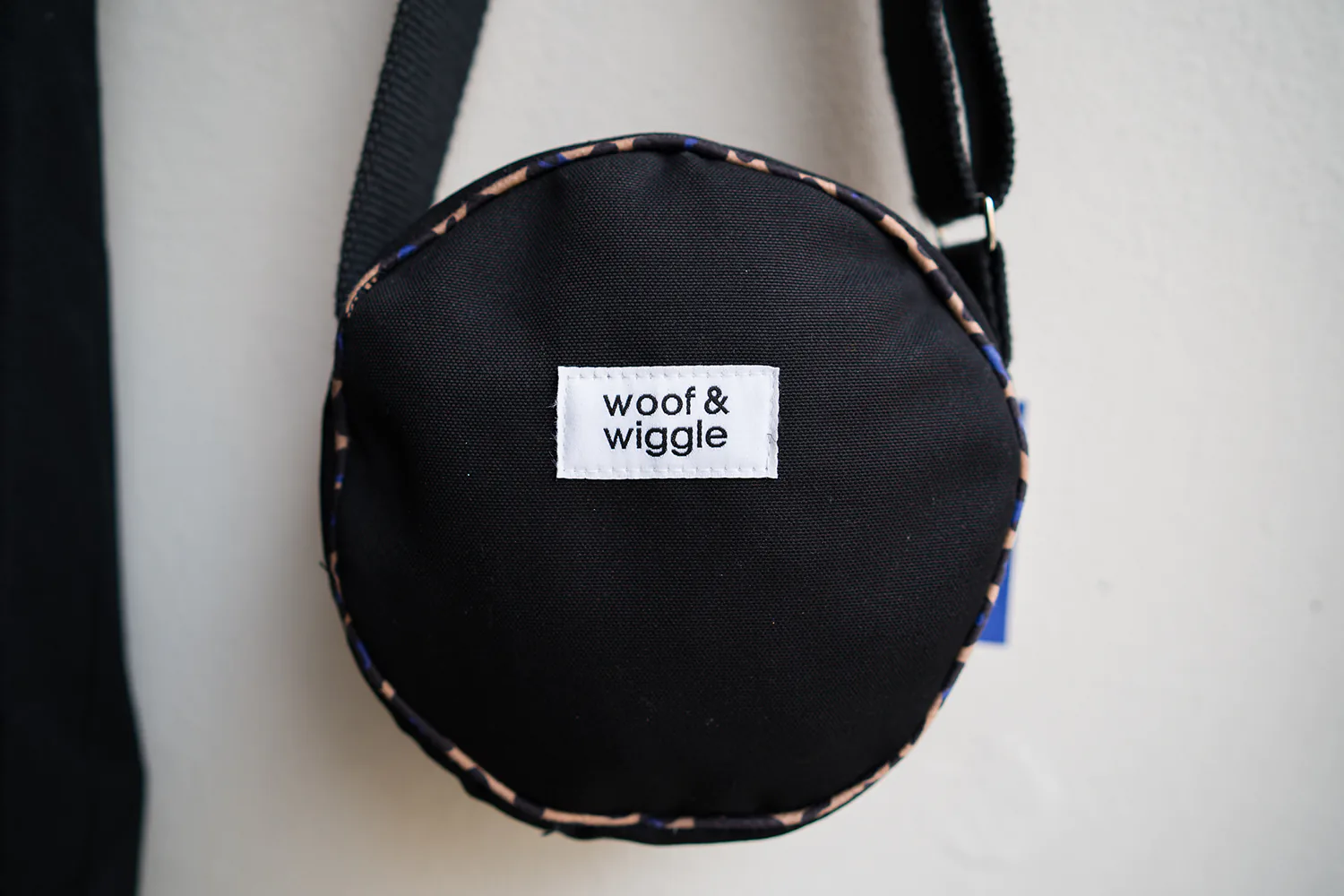 Pudelwohl & Mopsfidel Fachgeschäft für Hunde und Katzen in Weimar. Zubehör für Hunde und Katzen.