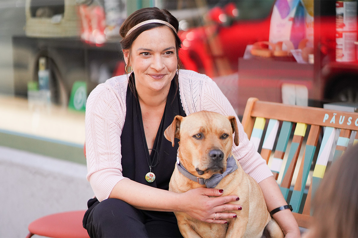 Pudelwohl & Mopsfidel – alles Gute rund ums Tier: Futter, Pflegeprodukte, Zubehör, Spielzeug und vieles mehr im Fachgeschäft für Hunde & Katzen in Weimar / Thüringen.