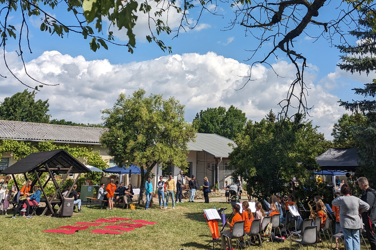 Pudelwohl & Mopsfidel Fachgeschäft für Hunde und Katzen in Weimar. Spenden für das Tierheim Weimar.